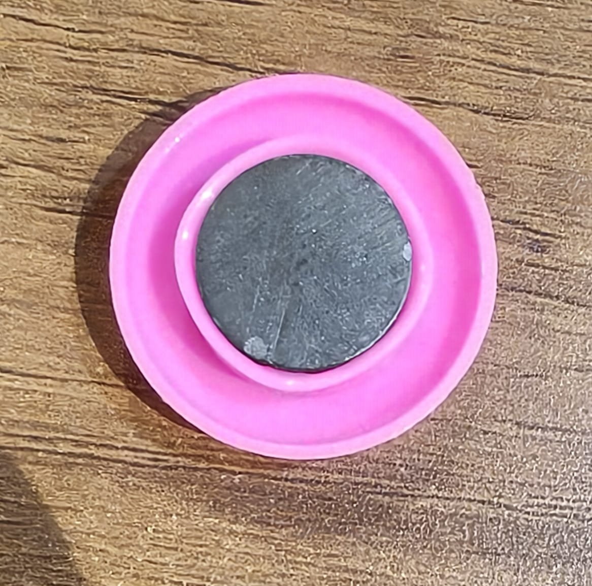 Pink Board Magnet Button – Durable 30mm Plastic Circle – view 7