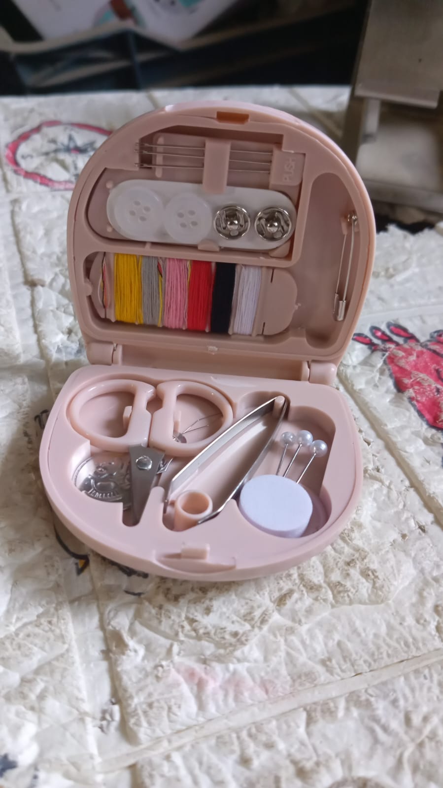 Mini Travel Sewing Kit – Compact Emergency Repairs – view 10