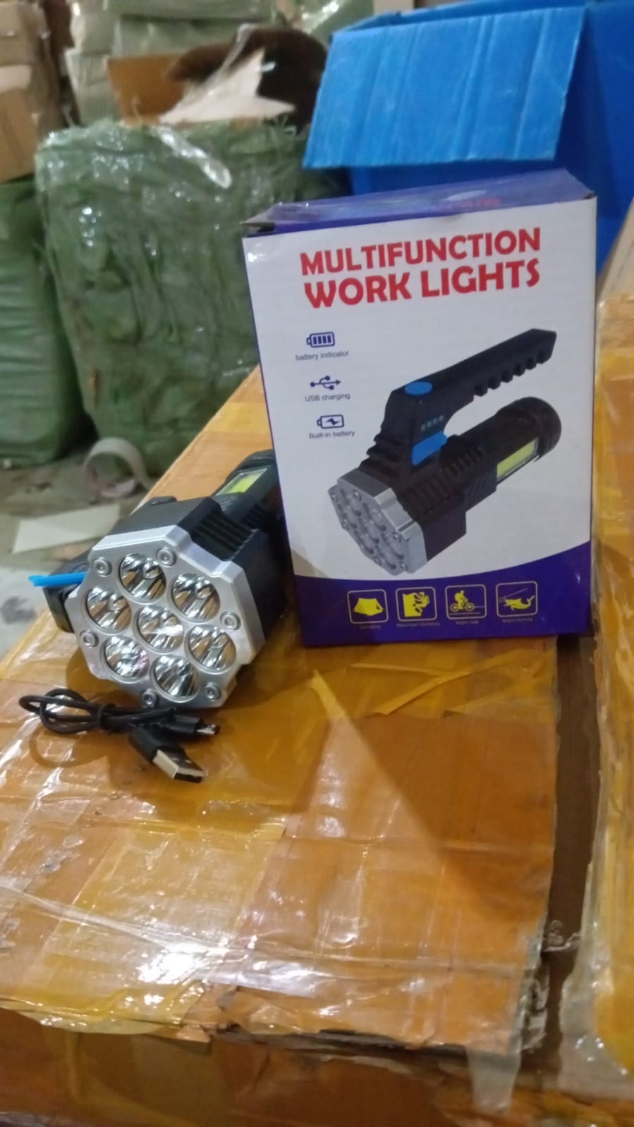 Rechargeable LED Flashlight – Portable 7-LED COB Torch – view 7