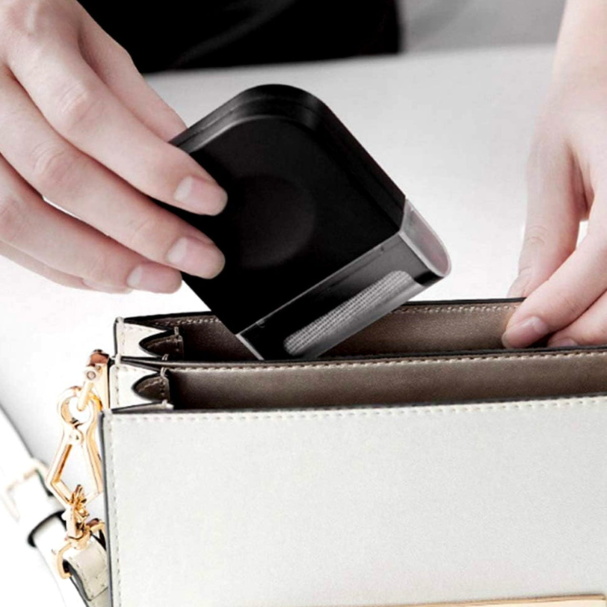 Portable Lint Remover – Fabric Shaver for Clothes & Home – close-up