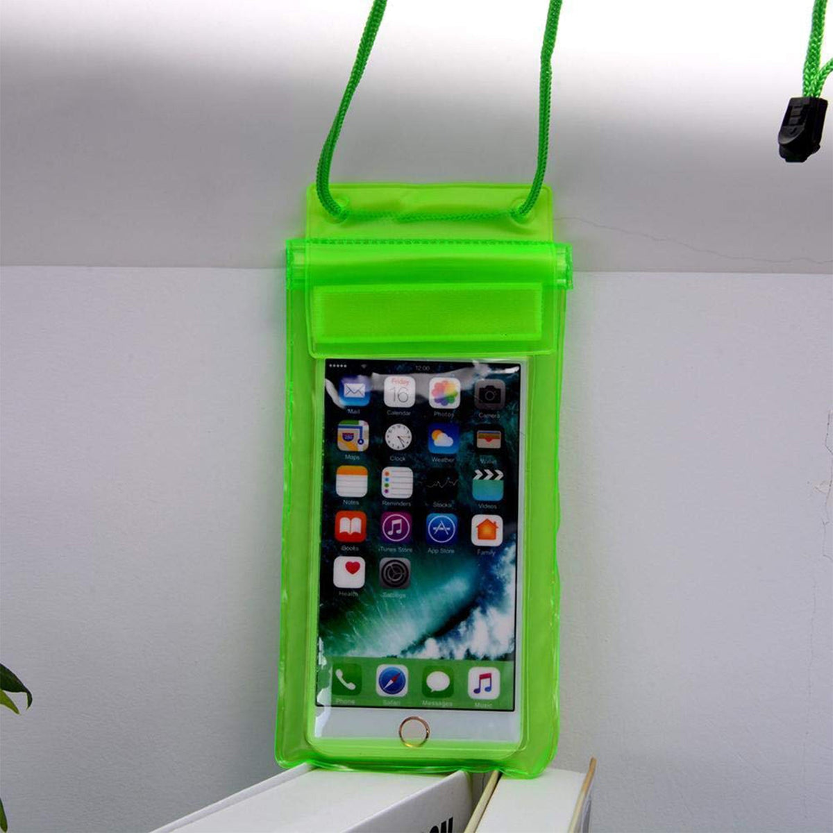 Waterproof Mobile Pouch Universal Phone Cover 6.2 inch – alternate view
