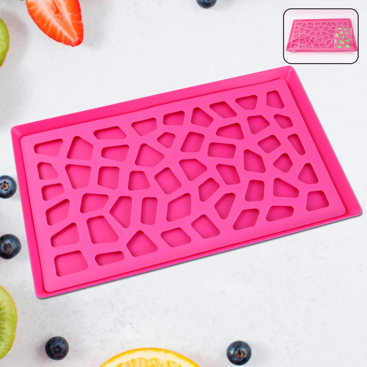 Plastic Kitchen Tray – Durable Modern Hollow Design 40x25 cm – close-up