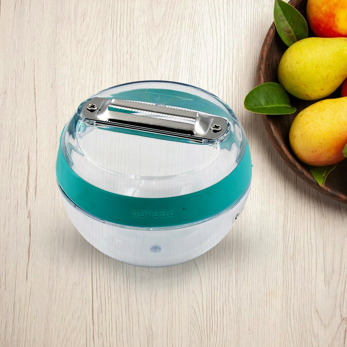 Multifunctional Round Peeler – Peel-Catching & Ergonomic – close-up
