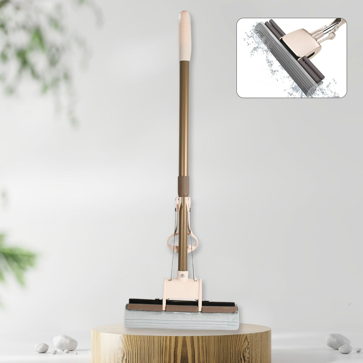 Self-Cleaning Sponge Mop – Super Absorbent – close-up