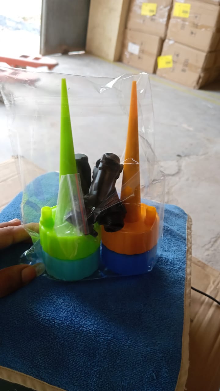 Self-Watering Spikes – Automatic Plant Waterer, 4 pcs – view 8