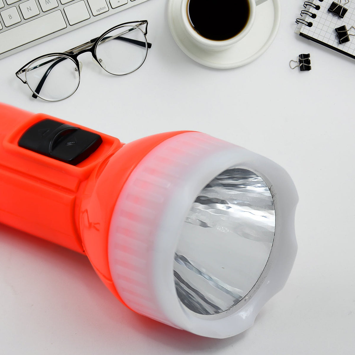 Kids Torchlight – Dual Beam Portable LED – close-up