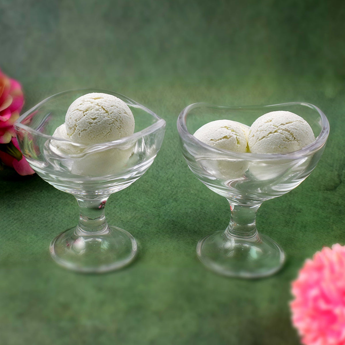 Glass Dessert Bowls – Elegant Footed set for Ice Cream – close-up