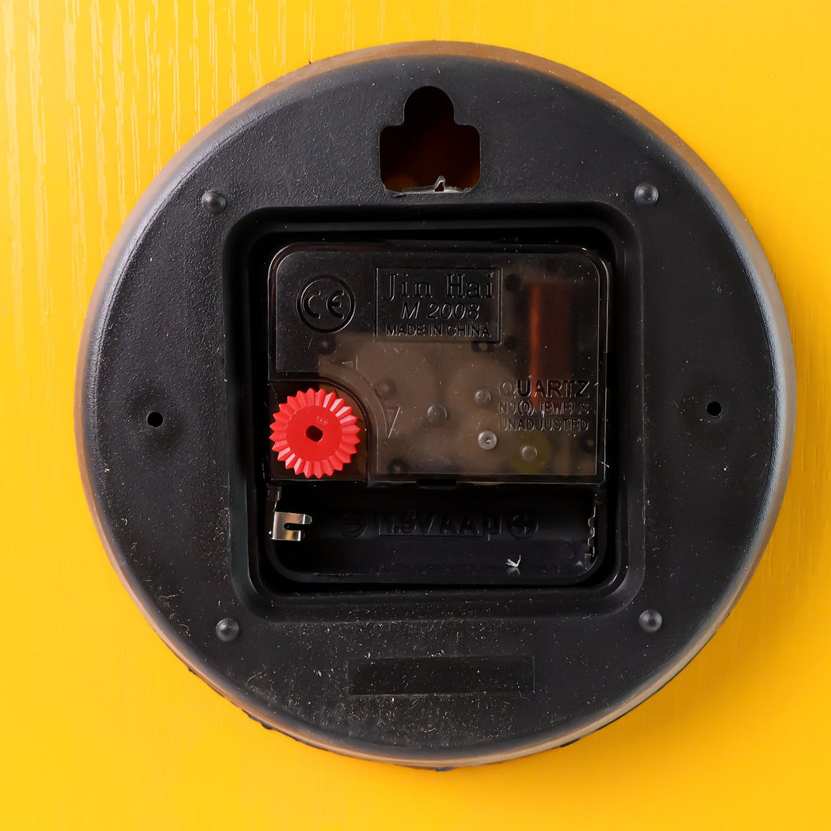 Yellow Silent Wall Clock – Modern Non-Ticking Timepiece – detail view