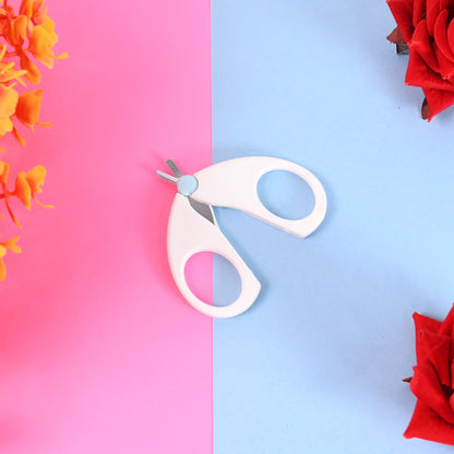 Baby Safety Nail Cutter Scissors – Gentle, Precise Clipping – detail view