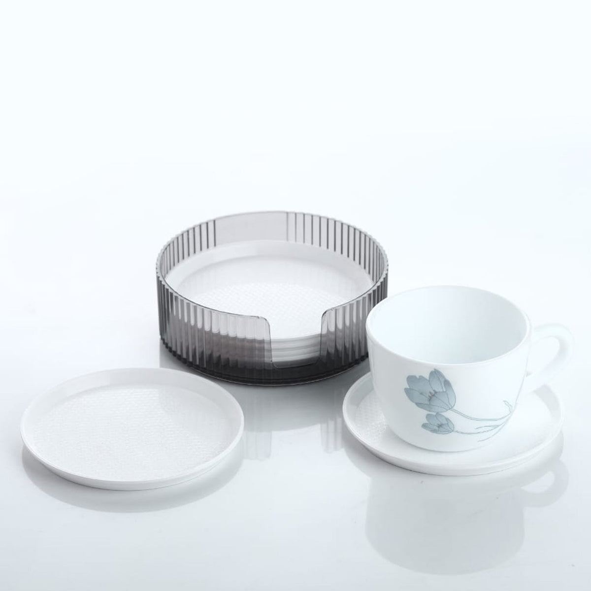 Plastic Coasters set of 6 – Spill Protection for Tables – close-up