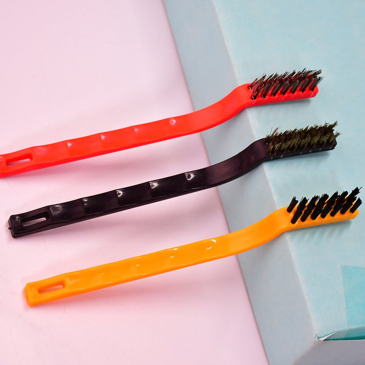 Mini Wire Brush set – Multi-Material Cleaning – detail view