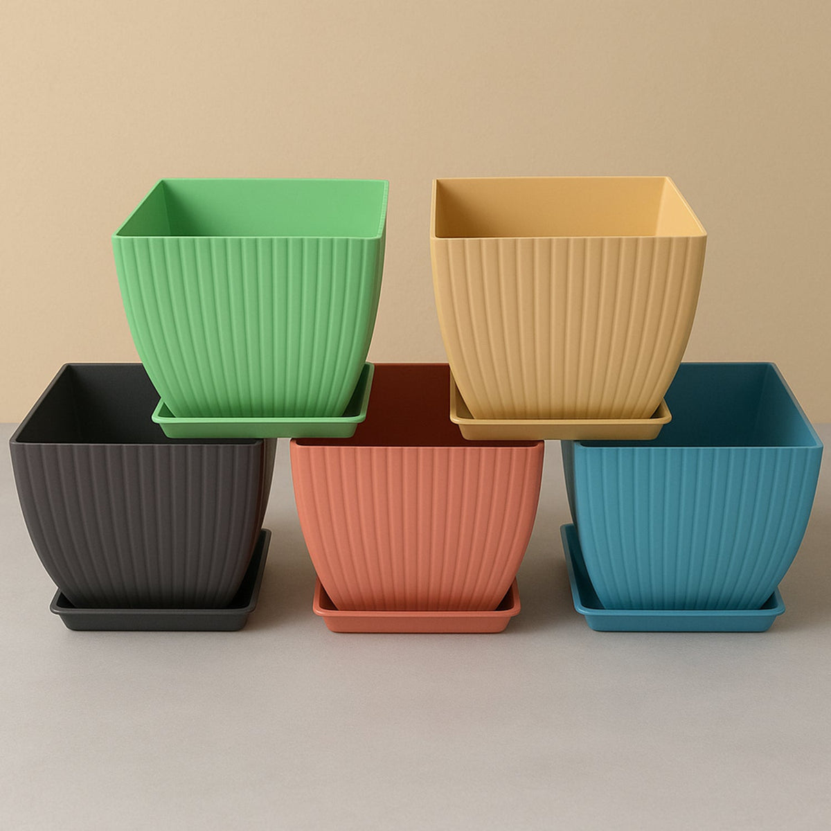 Square Plastic Flower Pots set of 5 – Durable Lightweight – close-up