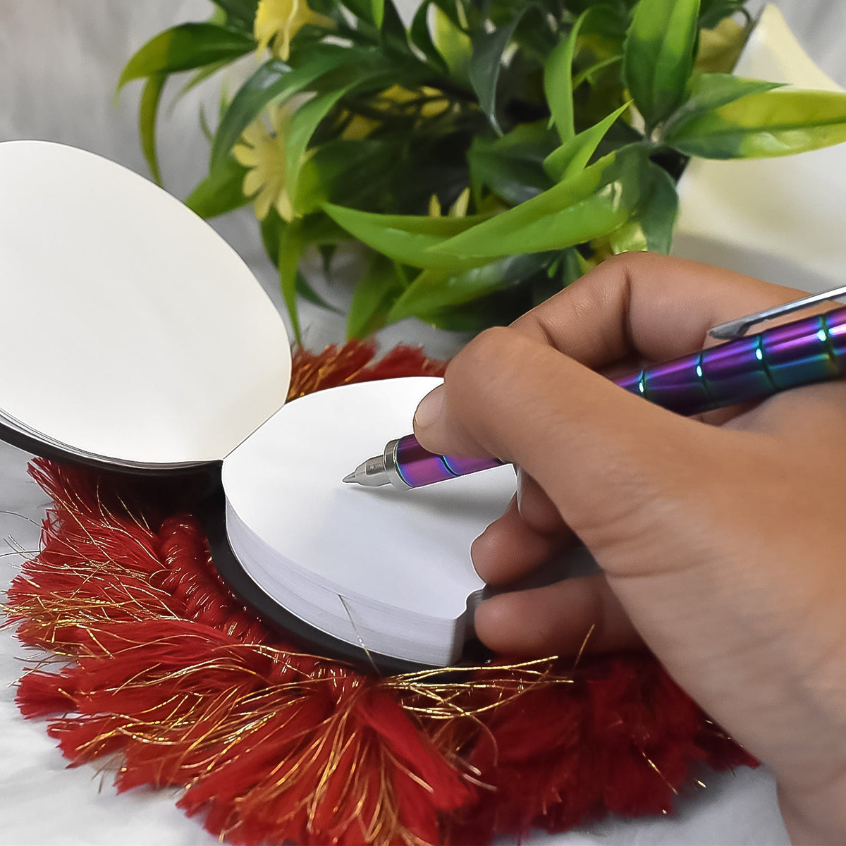 Chocolate Diary – Scented Round Notebook for Kids & Office – close-up