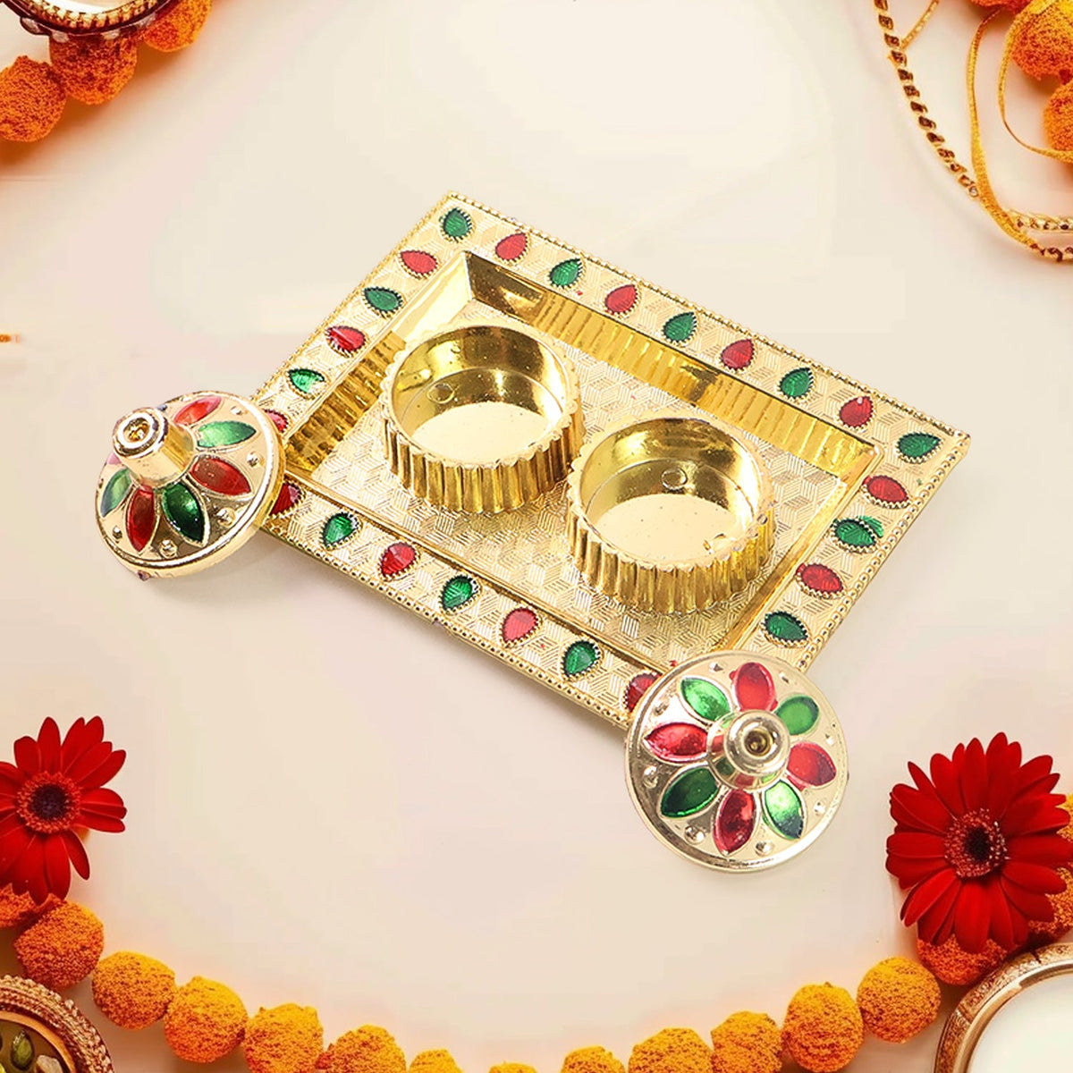 Raksha Bandhan Pooja Thali – Festive Plastic Kumkum Holder – detail view