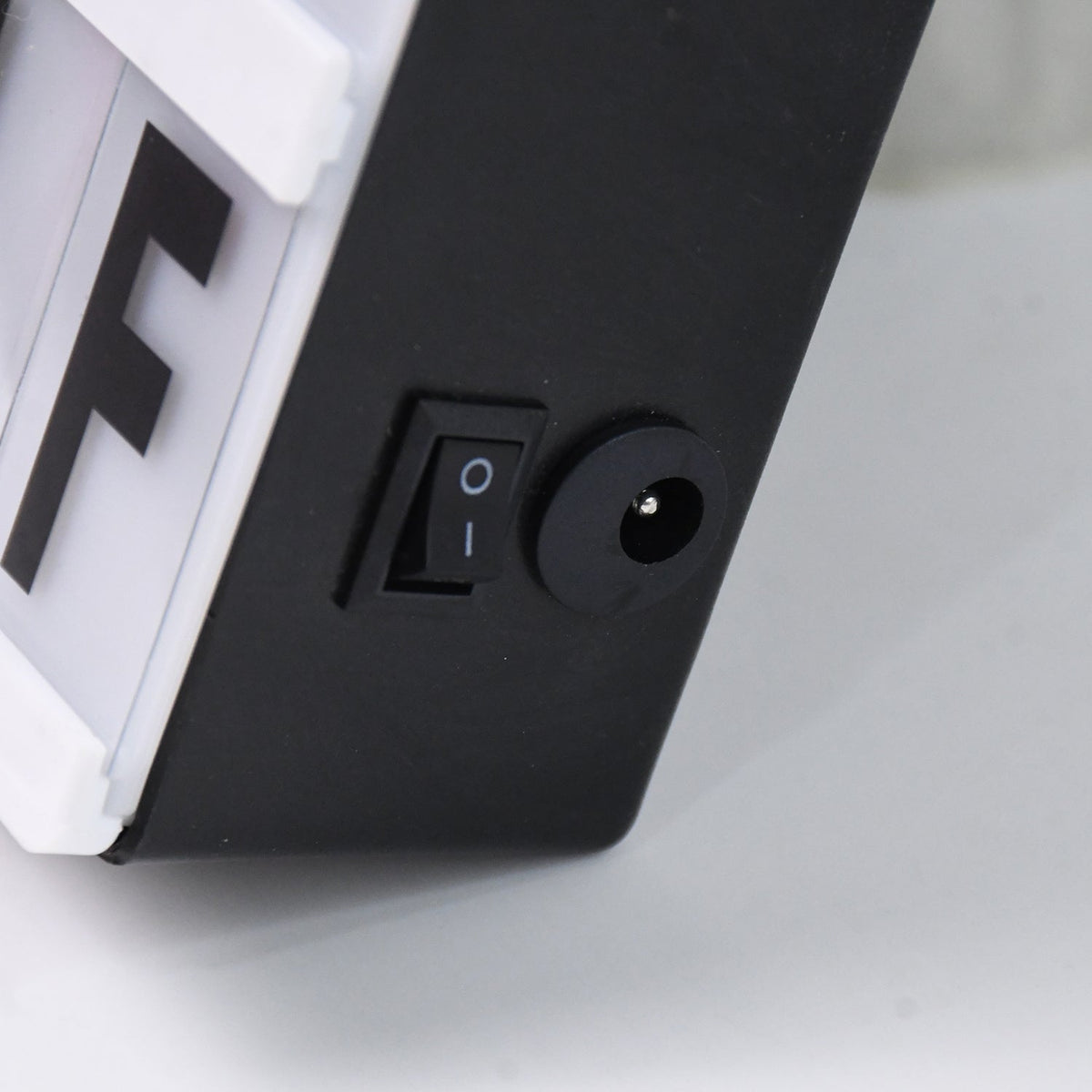Cinematic Light Box – Mini A6 LED Message Board with Letters – detail view