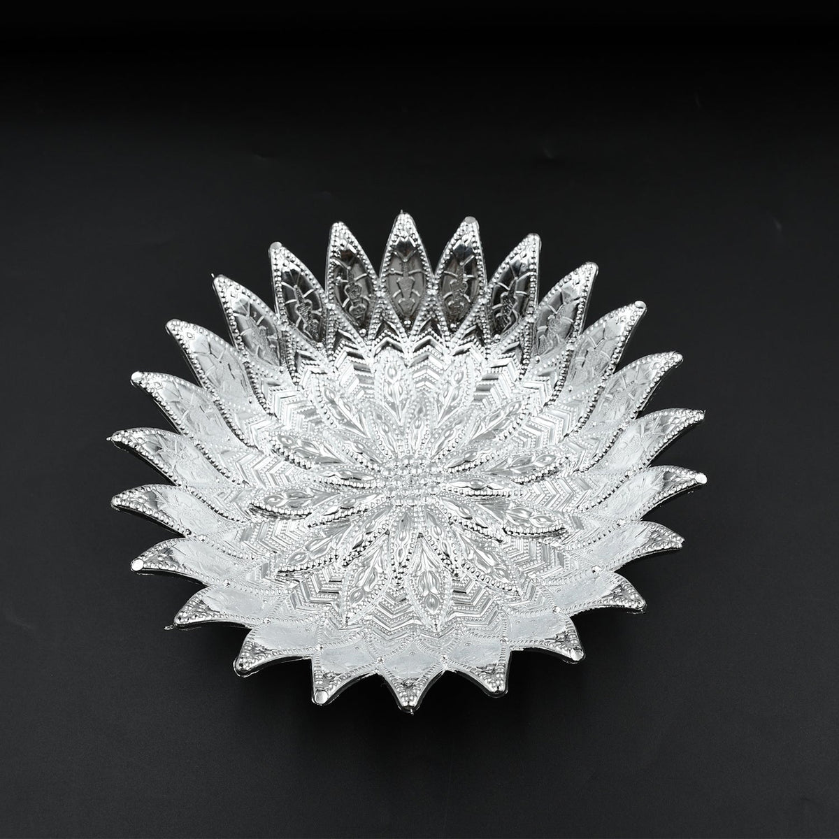 Silver Finish Serving Tray – Decorative Mukhwas & Dry Fruit – close-up