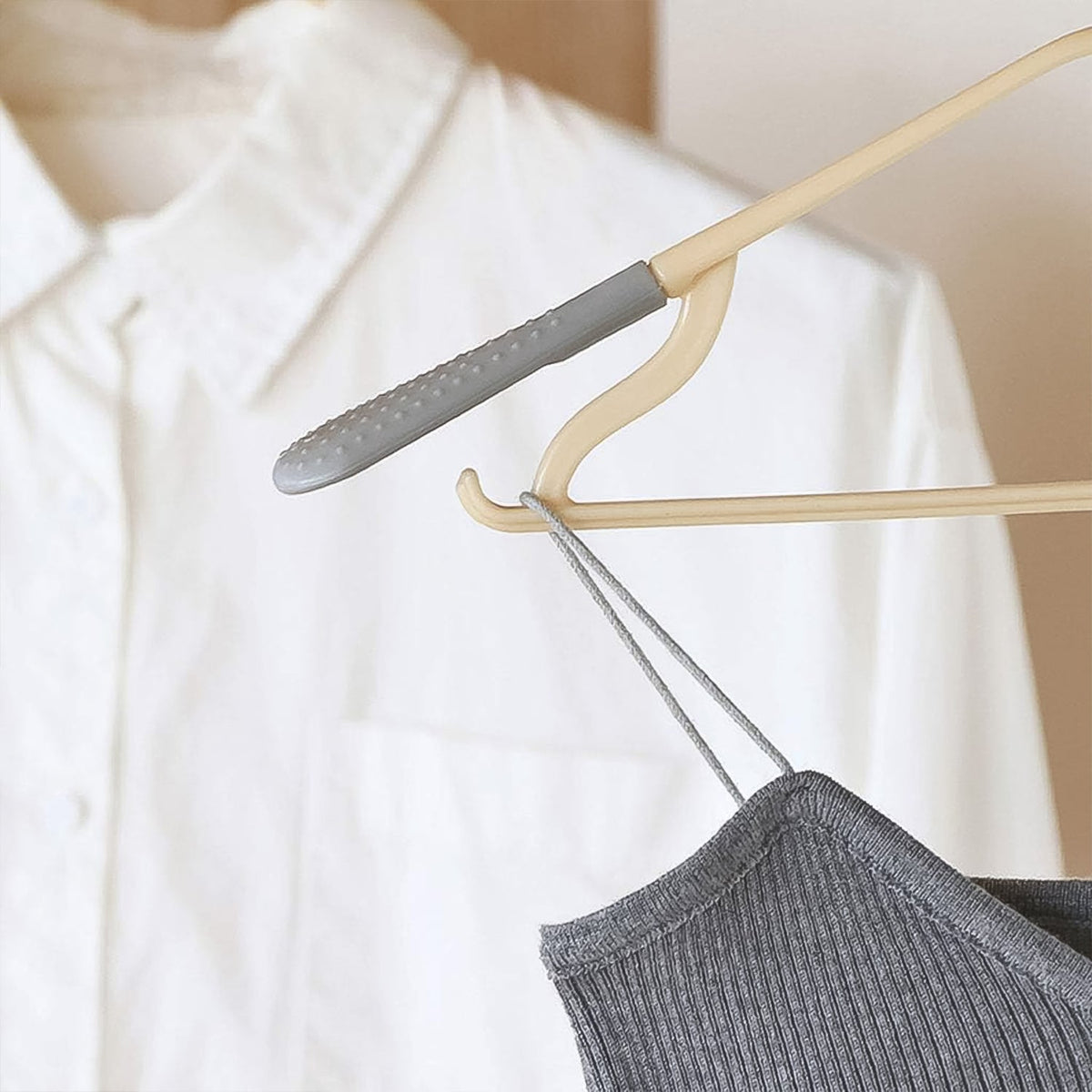 Space-Saving Cloth Hanger – Durable PP & Steel Hook – view 7