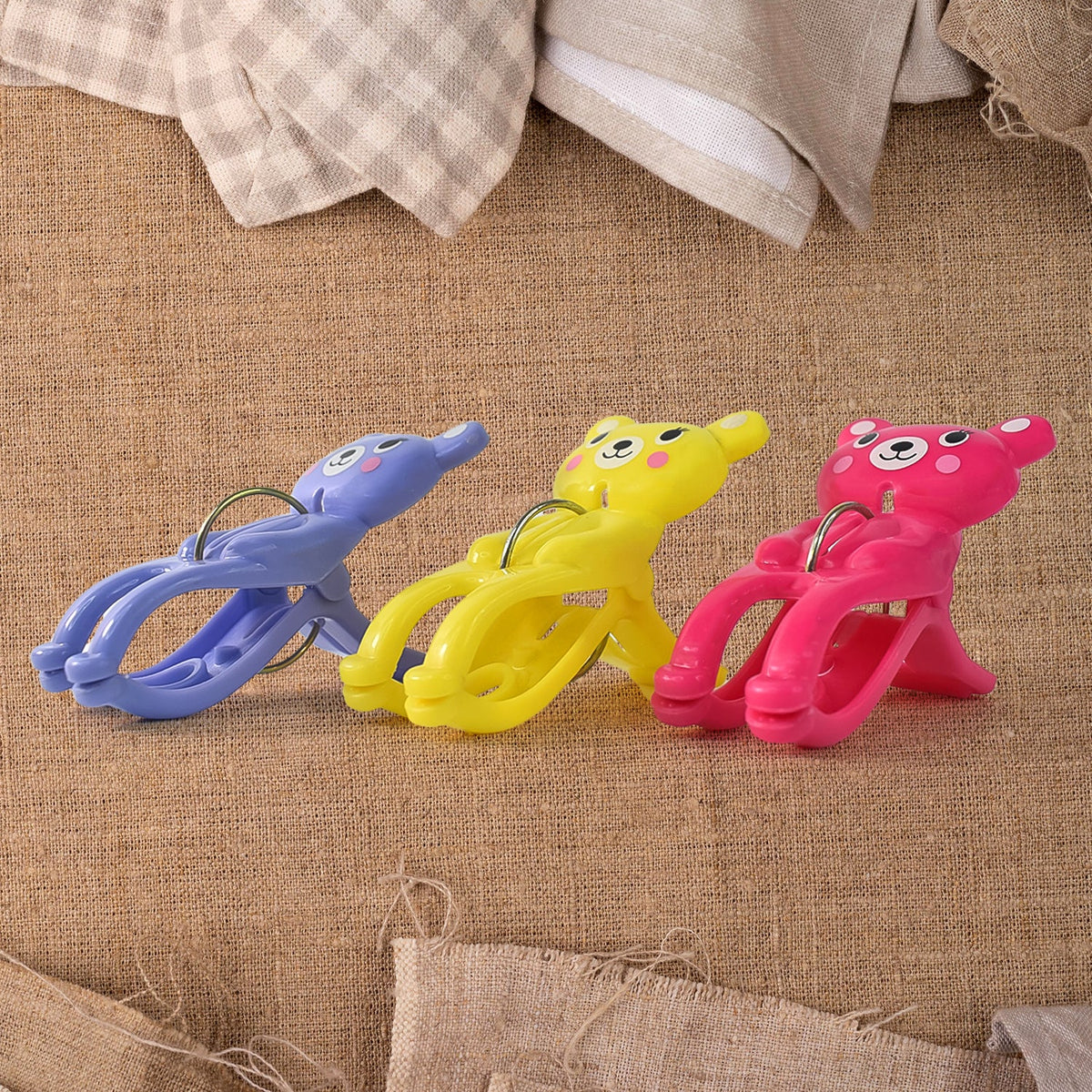 Windproof Towel Clips – Strong Plastic Clips – detail view