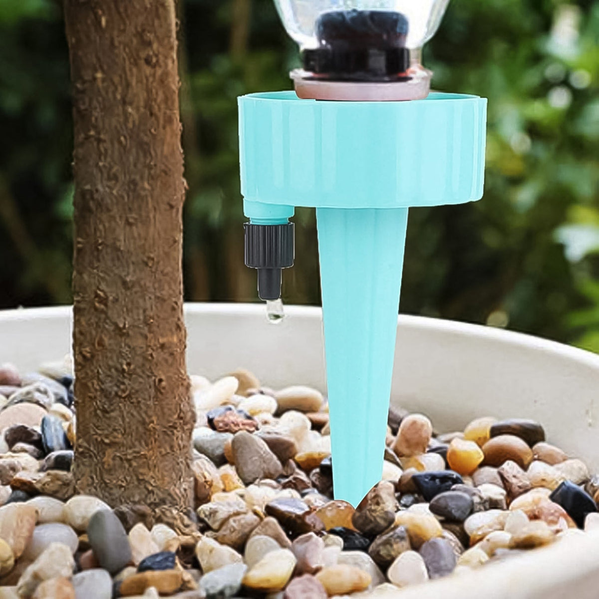 Self-Watering Spikes – Automatic Plant Waterer, 4 pcs – detail view