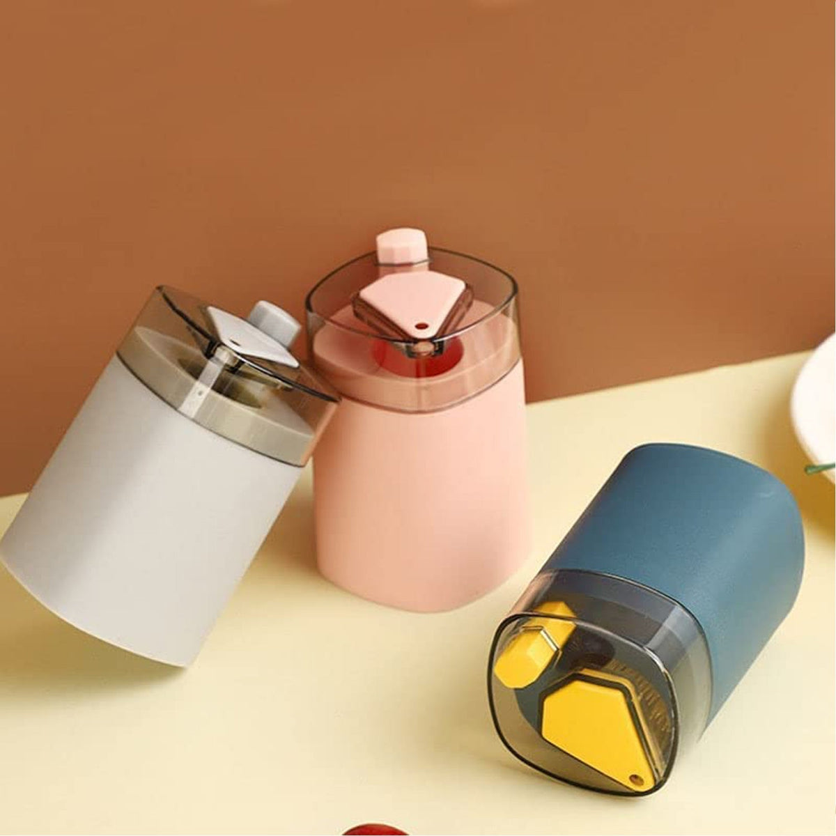 Automatic Toothpick Dispenser – Pop-Up Holder for Kitchen – detail view