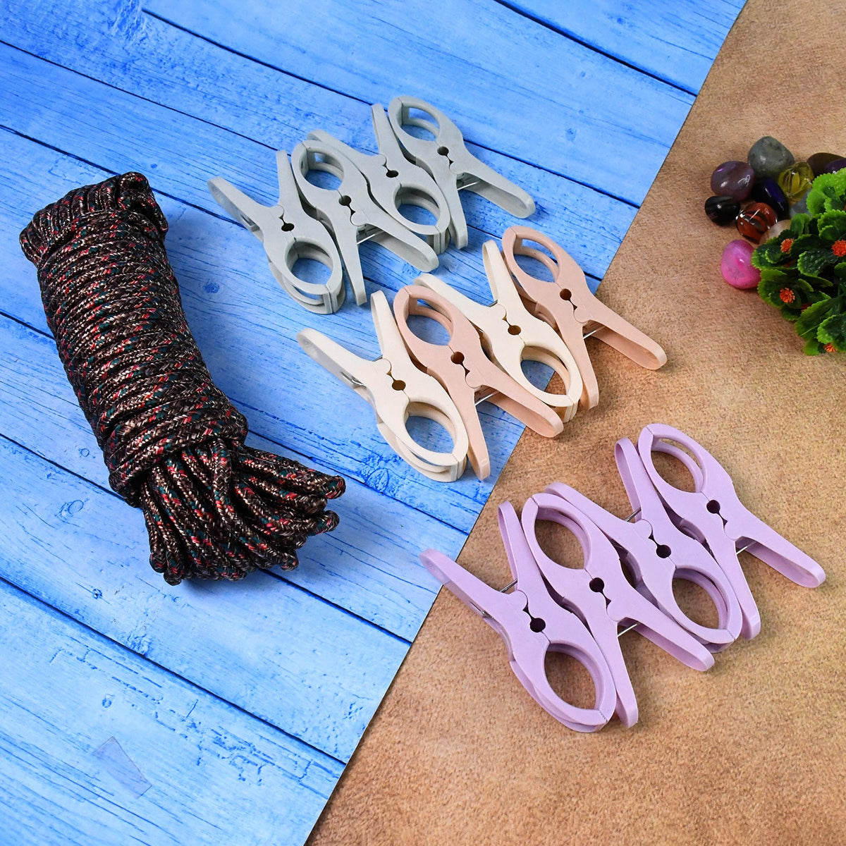 Cloth Drying Rope with Clips – Durable 12-Piece Hanging set – close-up
