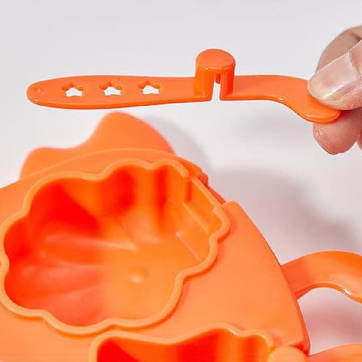 Crab Ice Mold – Fun Silicone Ice Cube Tray for Drinks – view 9