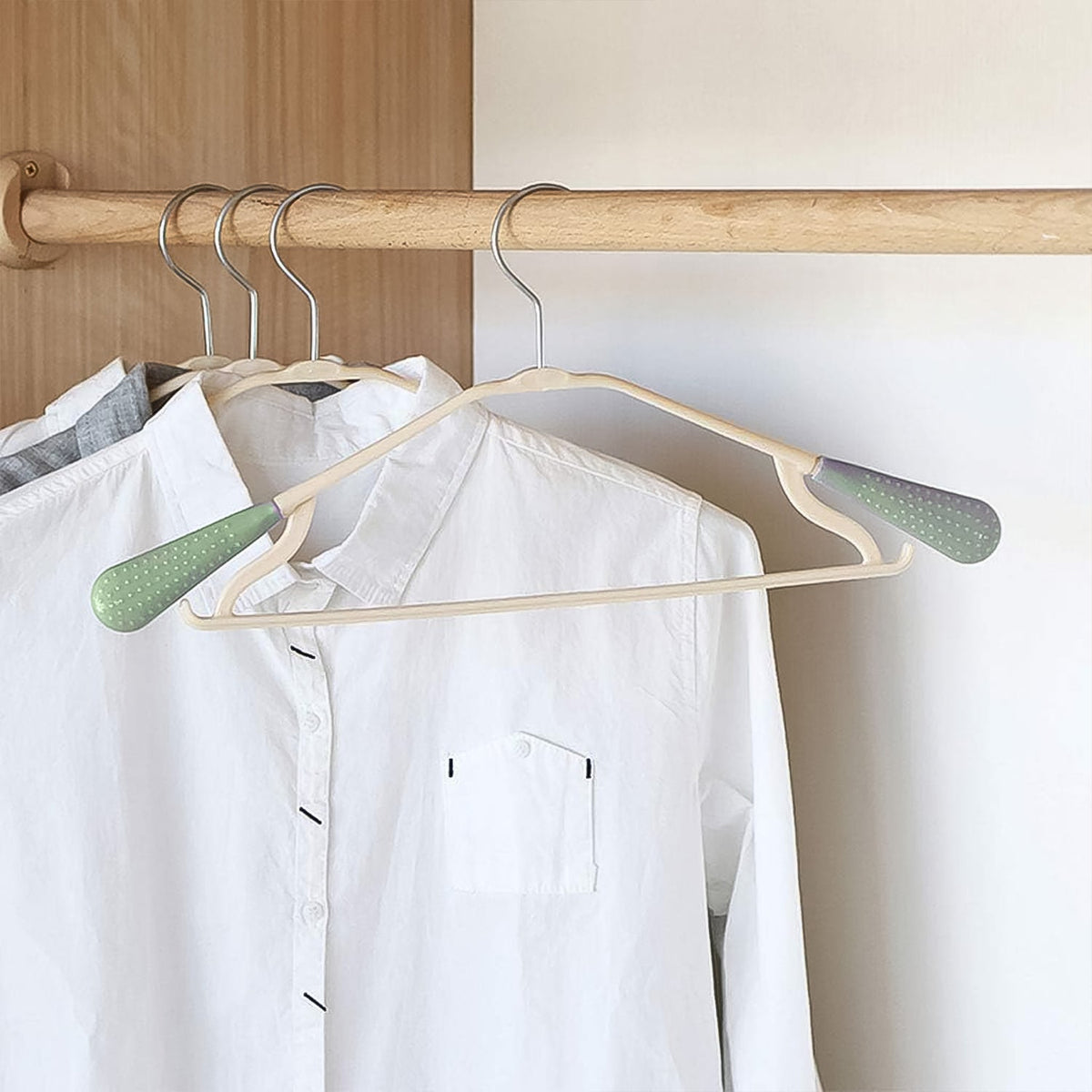 Space-Saving Cloth Hanger – Durable PP & Steel Hook – view 8