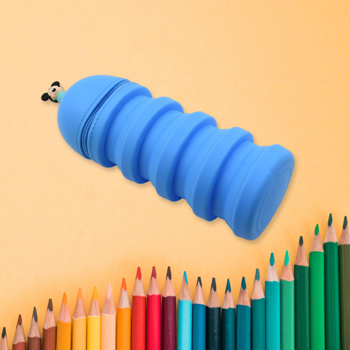 Silicone Telescopic Pencil Case – Large Capacity – close-up