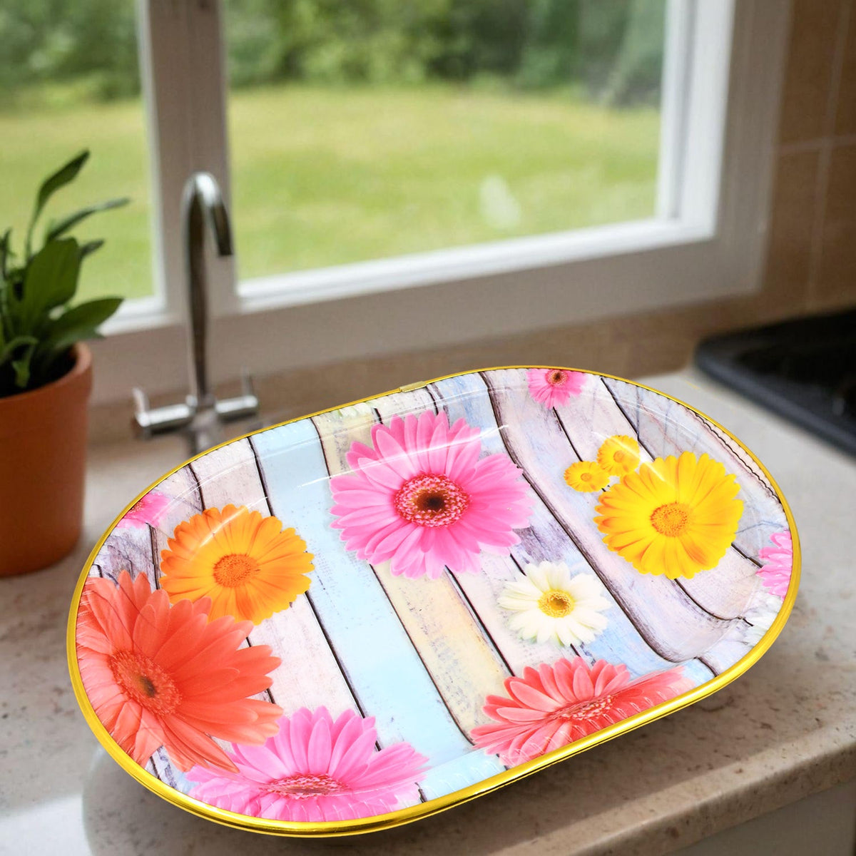 Plastic Serving Tray – Floral Design & BPA-Free – detail view