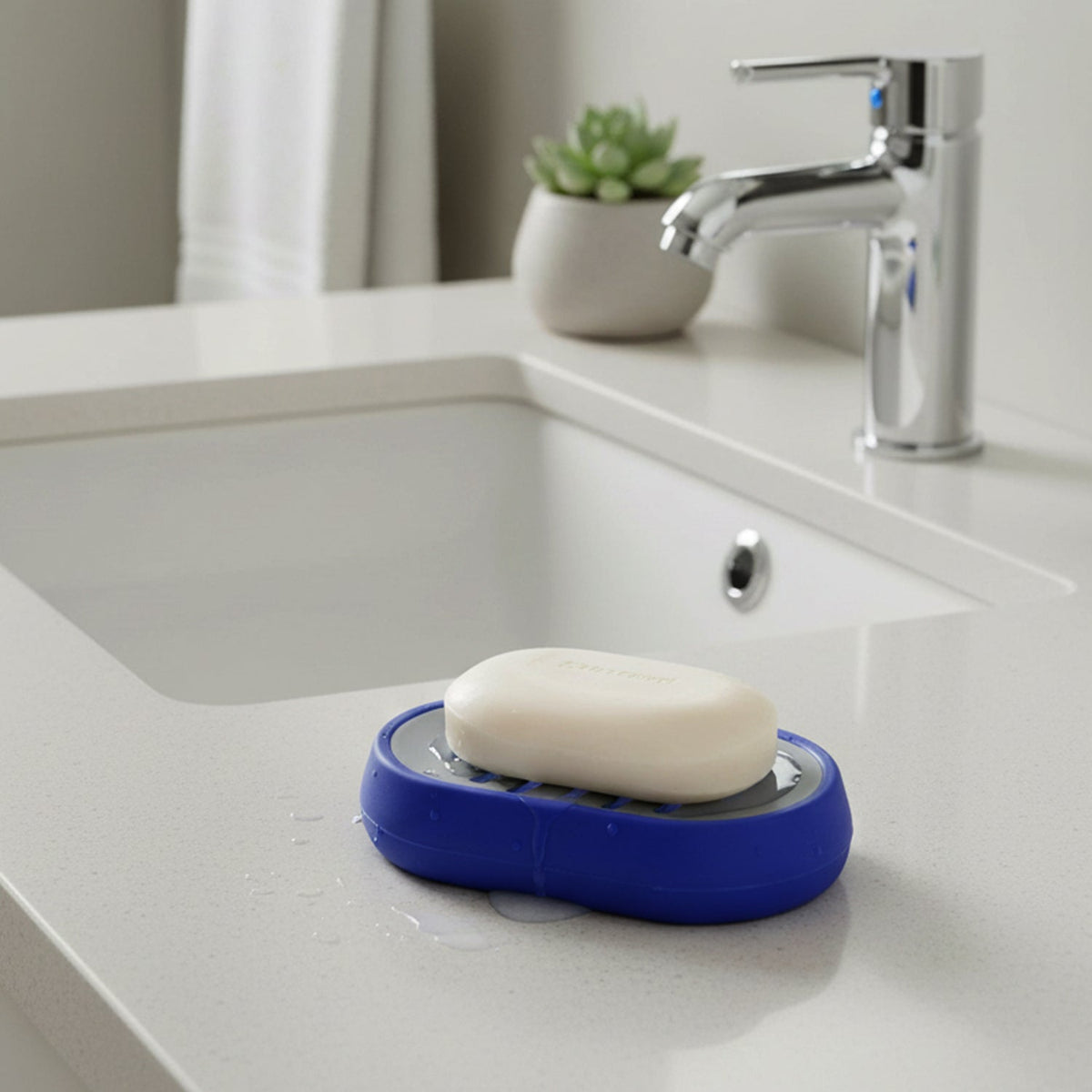 Plastic Soap Holder Tray – Keeps Soap Dry and Organized – close-up