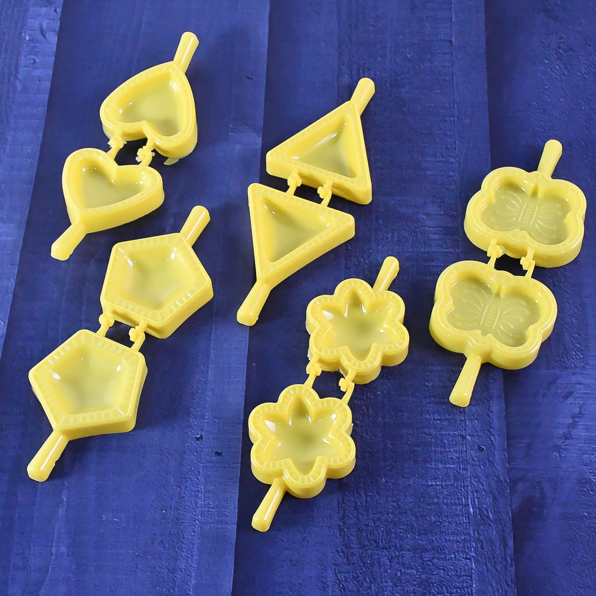 Plastic Cookie Cutter set – 6-Pc Assorted Baking Moulds