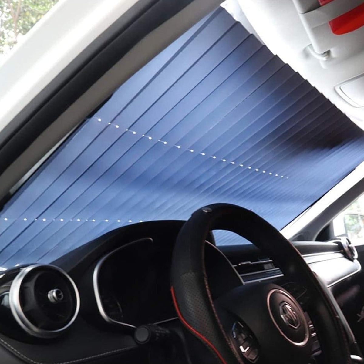 Car Windshield Sun Shade – Foldable UV Protection – detail view