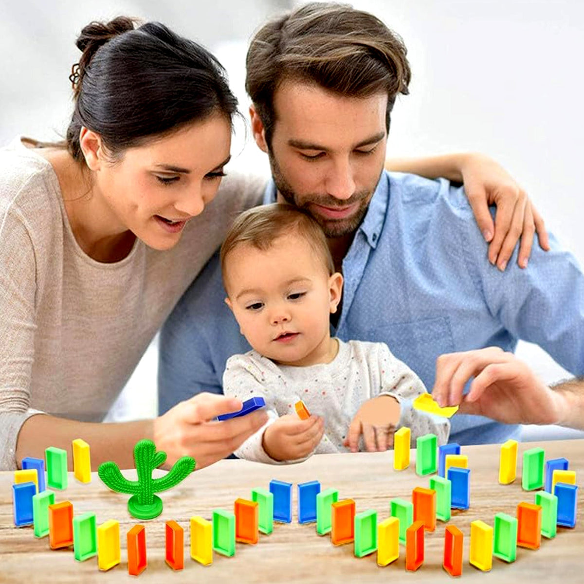 Domino Train set – 40-Piece Automatic Block Laying Toy – close-up