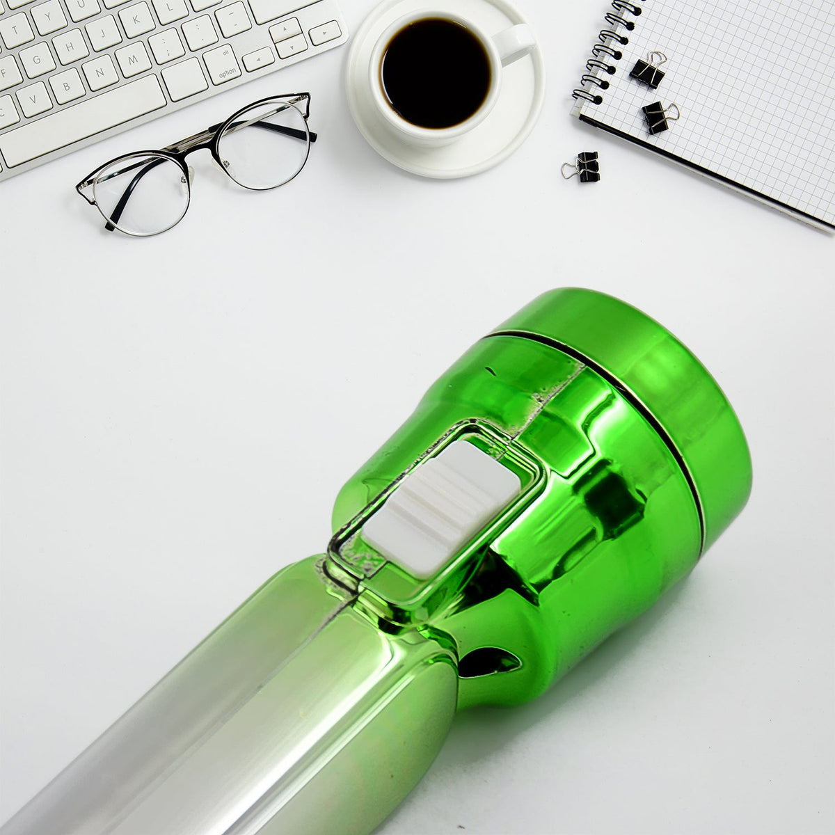 USB Rechargeable Torchlight – 3 LED Multi-Function – detail view