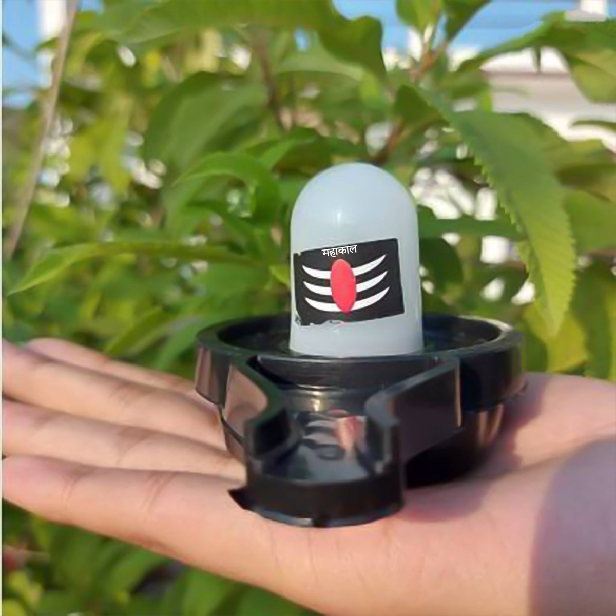 Water Sensor LED Shivling – Divine Pooja Idol – close-up