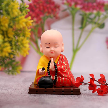 Solar Buddha Statue – Moving Head & Hand Decor – close-up