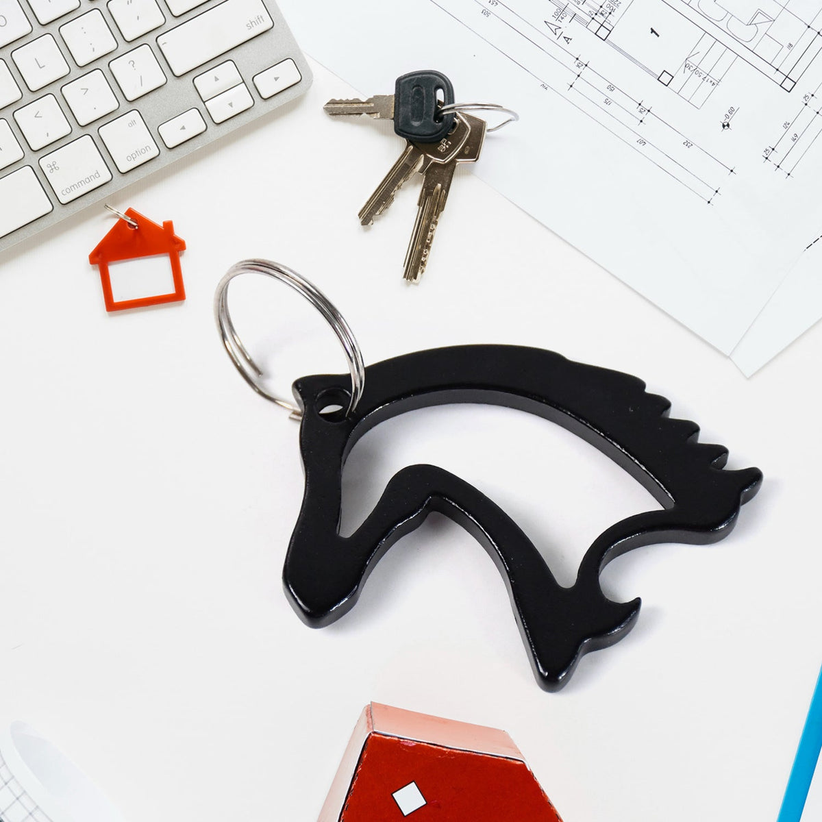 Horse Face Keychain – Durable Metal Equestrian Accessory – close-up