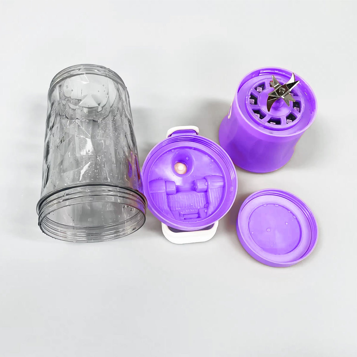 Portable Juicer – USB Rechargeable, 8 Blades & 600ml – alternate view