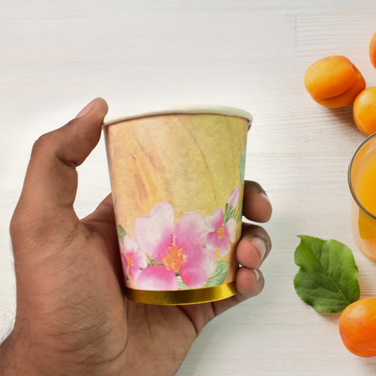 Disposable Paper Cups – Mixed Colour 3 pcs set – close-up