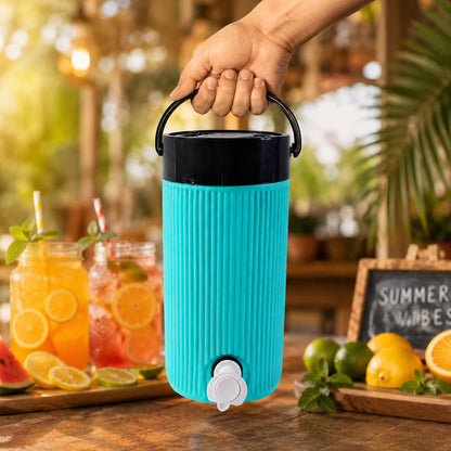 Insulated Water Jug 2.5L – Leakproof Tap & Durable Design – close-up