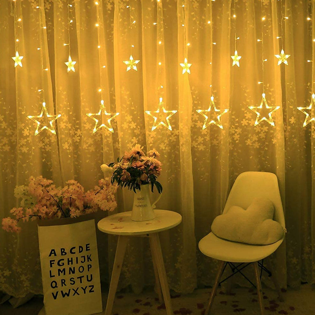 Star Curtain Lights – 12 LED Stars, 8 Flashing Modes – close-up
