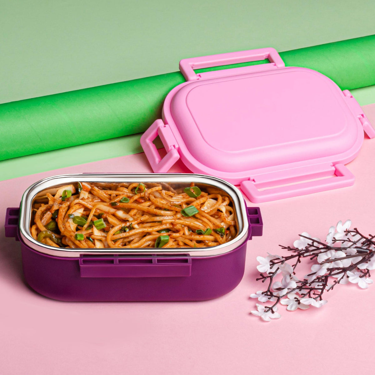 Leakproof Stainless Steel Lunch Box set – Insulated – close-up