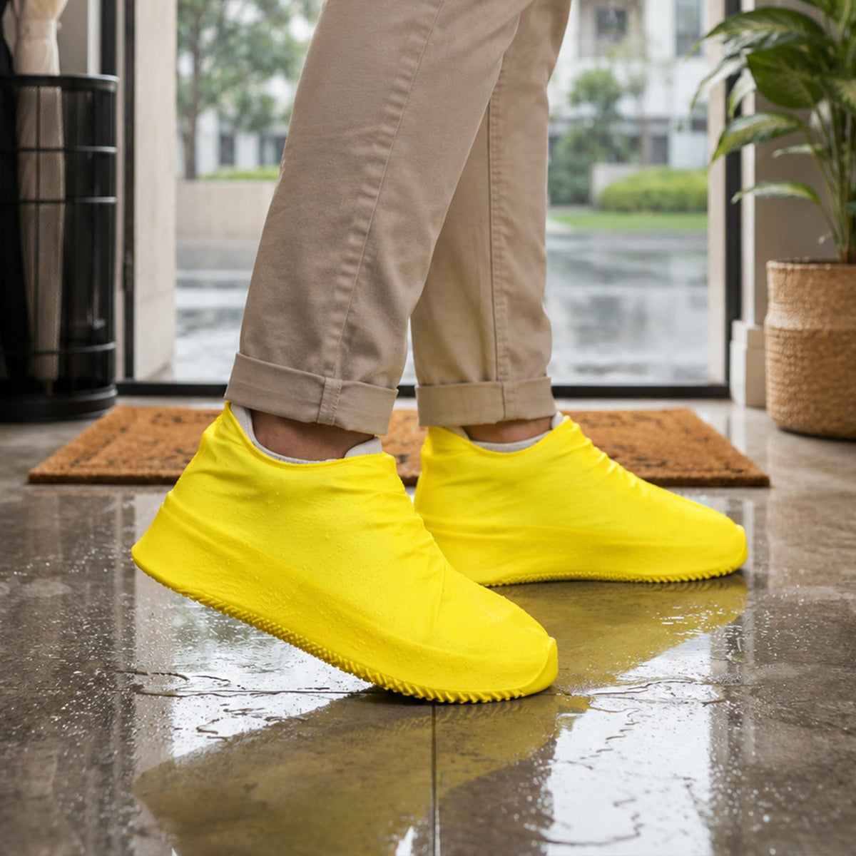 Large Size Reusable Waterproof Shoe Covers – detail view