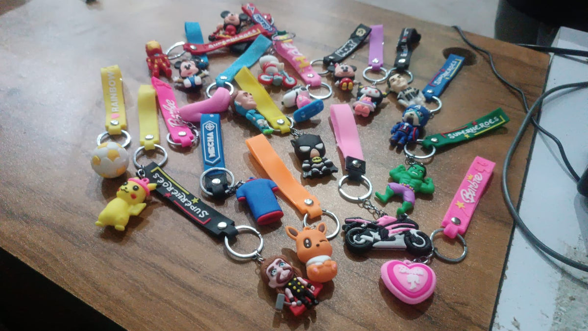 Cartoon Silicone Keychain – Cute 3D Character Bag Charm – view 9
