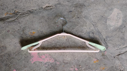 Space-Saving Cloth Hanger – Durable PP & Steel Hook – view 9
