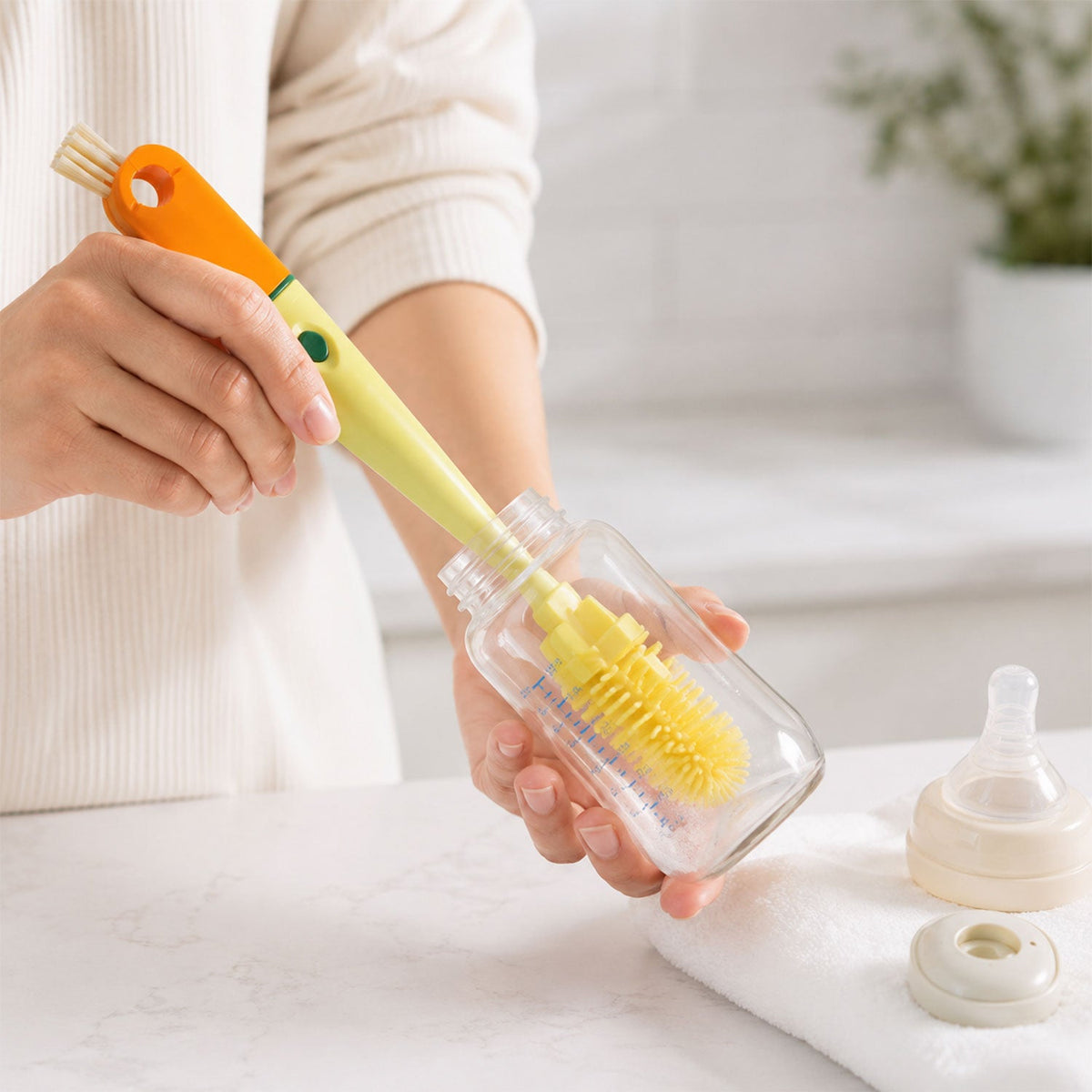 4 in 1 Silicone Bottle Cleaning Brush – Hygienic & Reusable – detail view