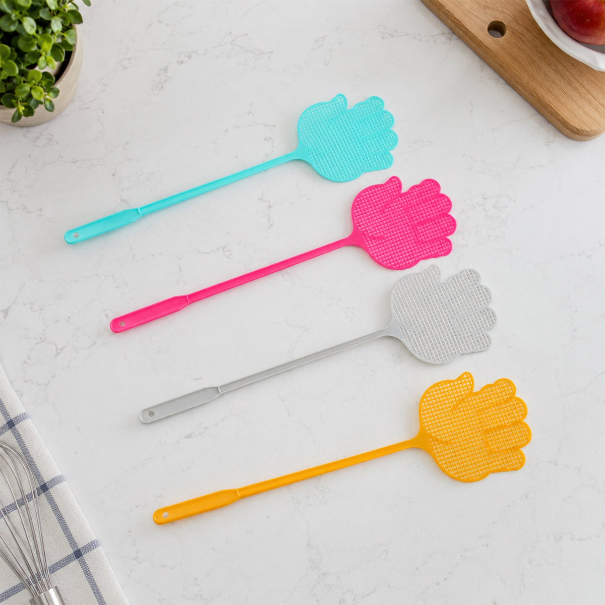 Colourful Long Handle Plastic Fly Swatter for Home Kitchen – detail view