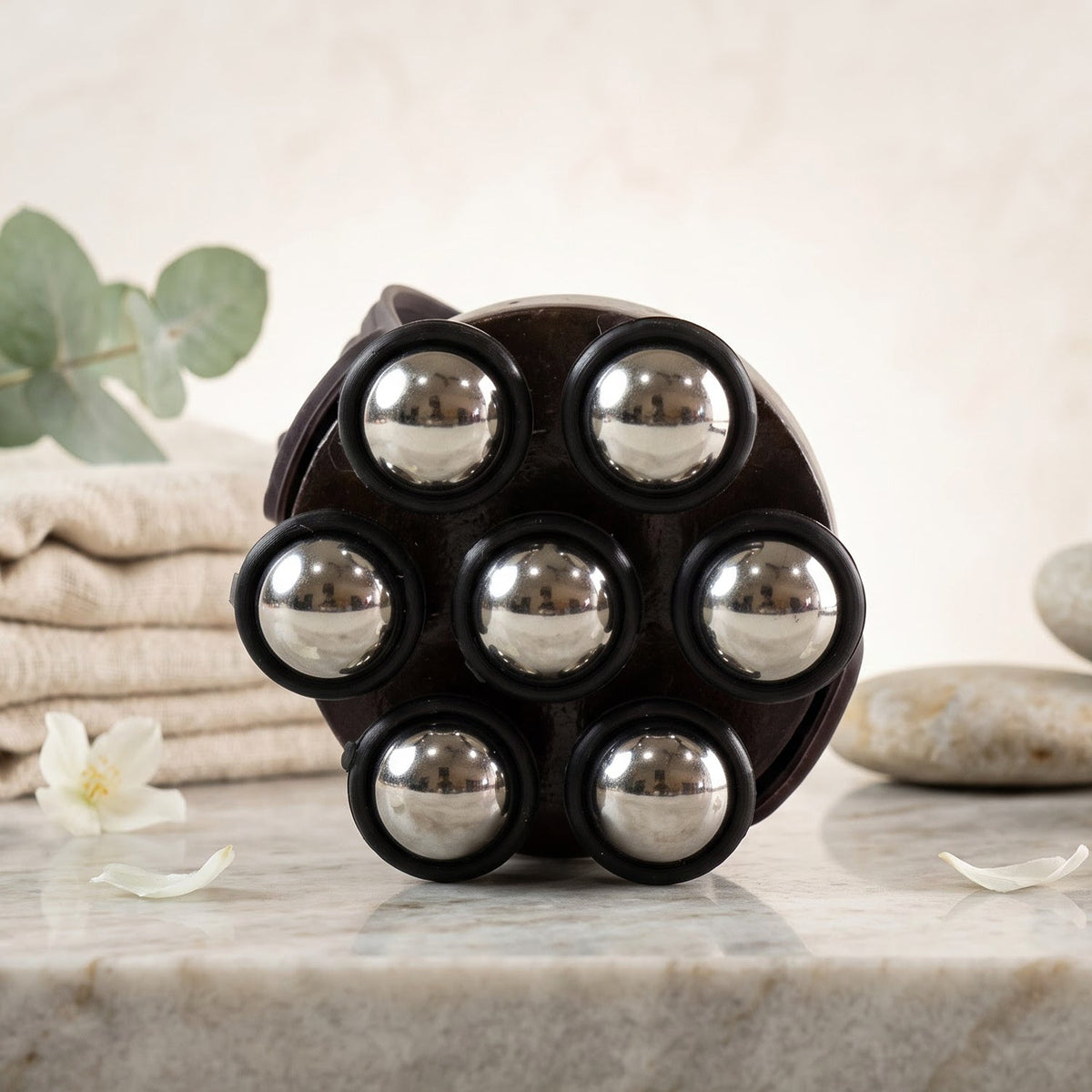 Plastic Roller Body Massager with Hand Strap – detail view