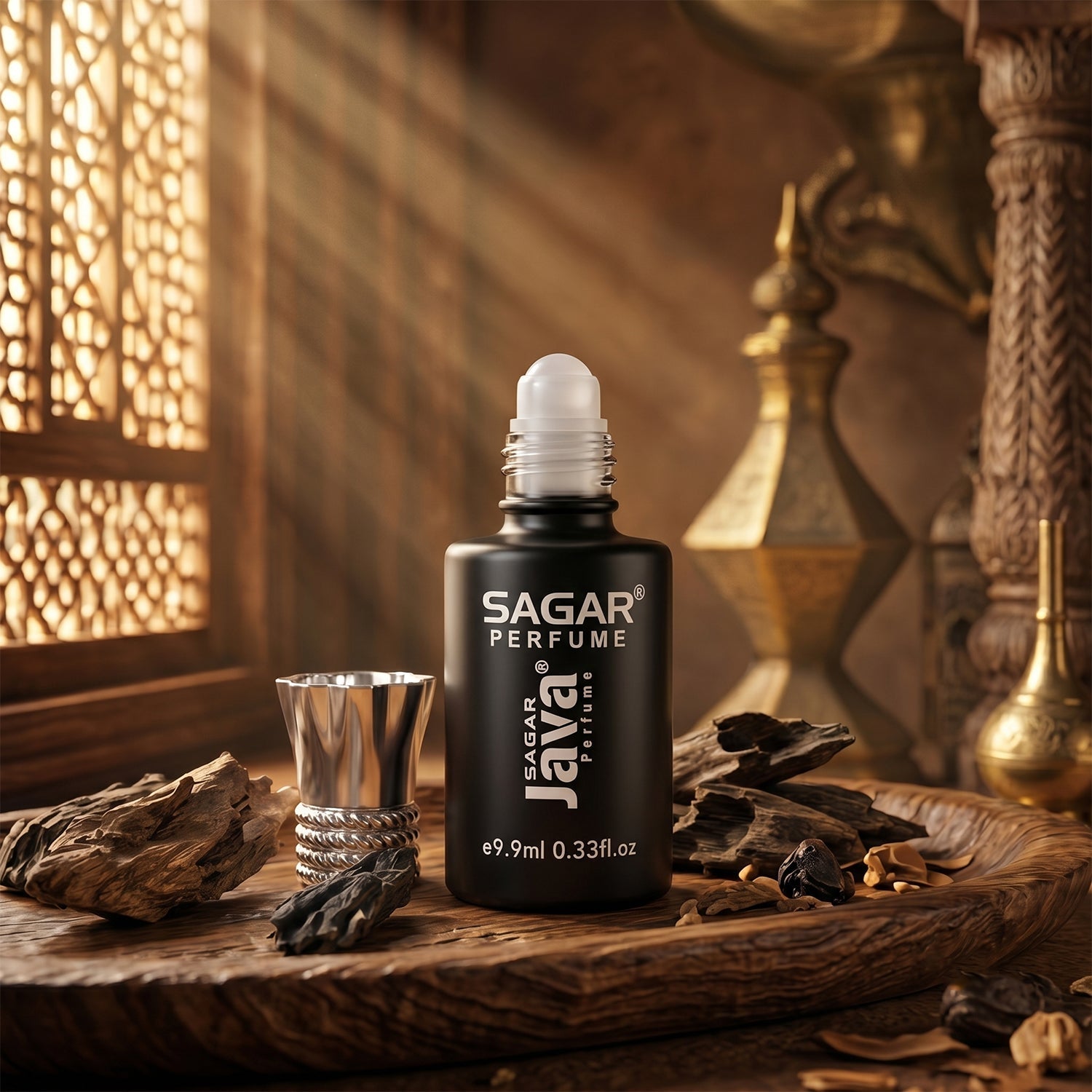 Alcohol free attar for men and women with roll-on application