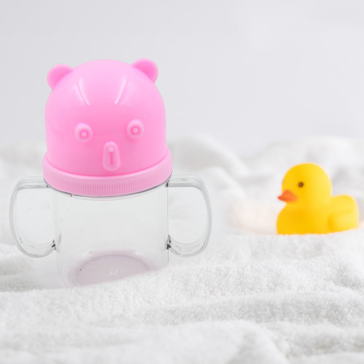 Baby Milk Sippy Mug – Leakproof 250ml Nursing Cup – detail view